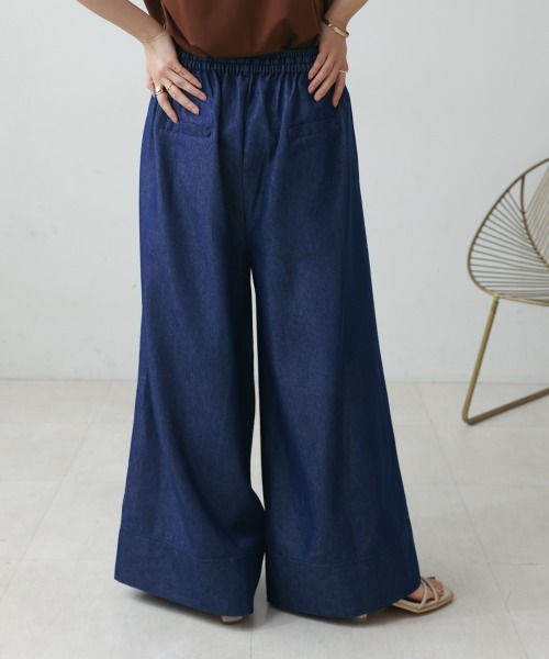 Bou Jeloud(ブージュルード)の「ライトデニムフレアパンツ(デニムパンツ・レディース・ブルー/インディゴブルー・38)」の10枚目の写真