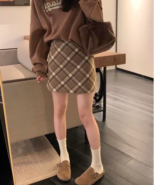 paravion（パラビオン）の「チェック柄台形ミニスカート（スカート・レディース・ブラック/ブラウン・SMALL/MEDIUM）」の6枚目の写真