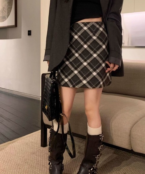 paravion（パラビオン）の「チェック柄台形ミニスカート（スカート・レディース・ブラック/ブラウン・SMALL/MEDIUM）」の12枚目の写真