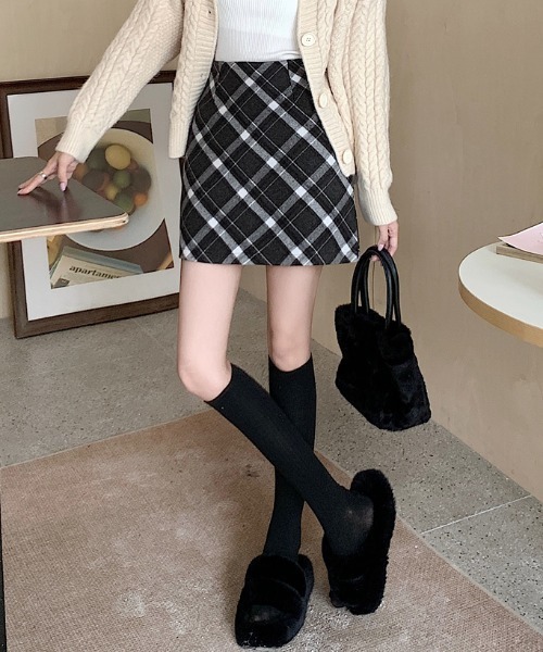 paravion（パラビオン）の「チェック柄台形ミニスカート（スカート・レディース・ブラック/ブラウン・SMALL/MEDIUM）」の14枚目の写真