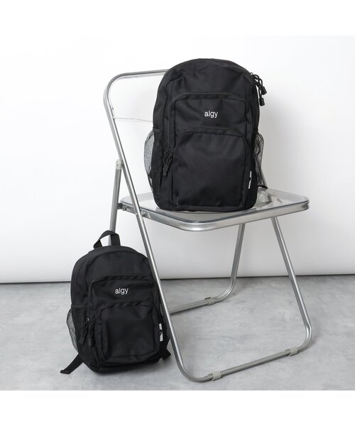 algy(アルジー)の「ダブルポケットリュック【17L】(バックパック/リュック・キッズ・ブラック・MEDIUM)」の2枚目の写真