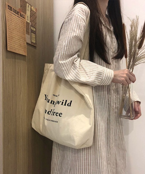 Teem Store(チームストア)の「【A4対応】【大容量】レタリングトートバッグ(トートバッグ・レディース・ブラック/グリーン/ネイビー・F)」の5枚目の写真