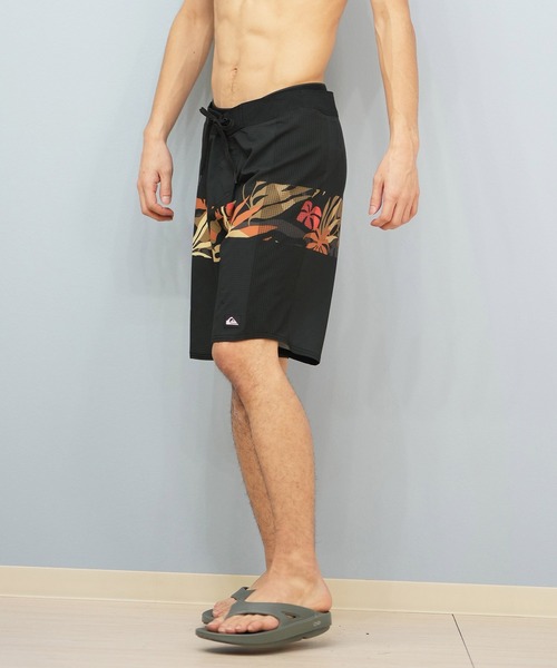 QUIKSILVERクイックシルバー　ボードショーツ　五十嵐カノア着用 QUIKSILVER/クイックシルバー ボードショーツ/水着/サーフパンツ