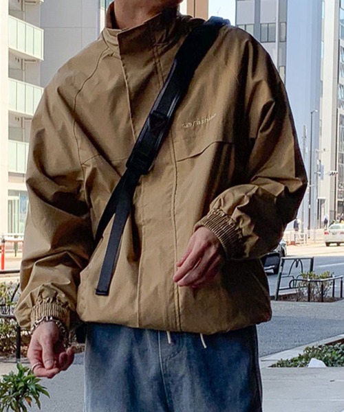 link lot(リンクロット)の「スタンドナイロンジャケット(ナイロンジャケット・メンズ・ベージュ/ブラック・M/L)」の19枚目の写真