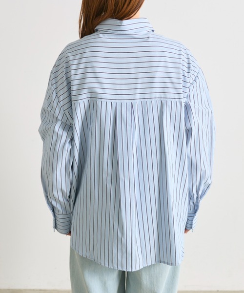 OLIVE des OLIVE（オリーブデオリーブ）の「胸リボンビッグシャツ（シャツ/ブラウス・レディース・サックスブルー/チャコールグレー/オフホワイト・FREE）」の9枚目の写真