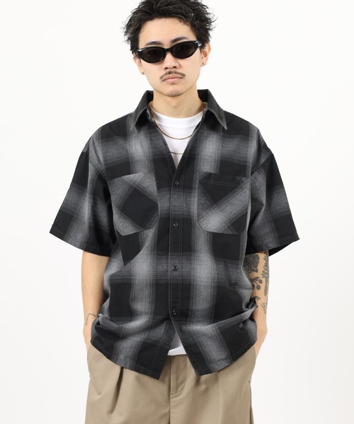 SUGGESTION(サジェッション)の「Recycled yarn ombre check short-sleeved shirt / リサイクル糸 オンブレチェック半袖シャツ unisex(シャツ/ブラウス・メンズ・チャコール/ホワイト/ブラウン/ブルー・M/L/LL)」の3枚目の写真