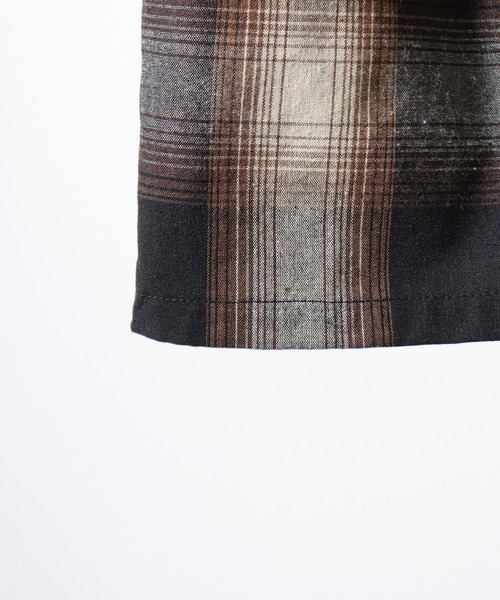 SUGGESTION(サジェッション)の「Recycled yarn ombre check short-sleeved shirt / リサイクル糸 オンブレチェック半袖シャツ unisex(シャツ/ブラウス・メンズ・チャコール/ホワイト/ブラウン/ブルー・M/L/LL)」の12枚目の写真