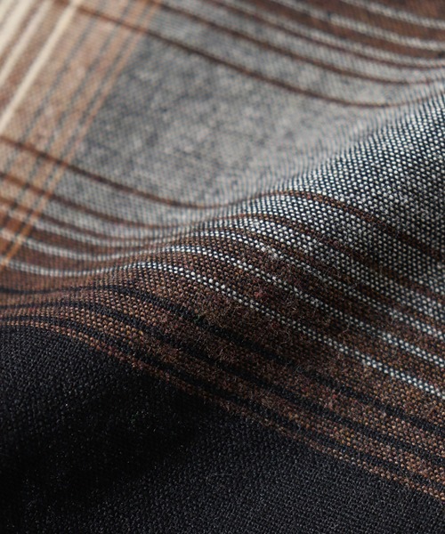 SUGGESTION(サジェッション)の「Recycled yarn ombre check short-sleeved shirt / リサイクル糸 オンブレチェック半袖シャツ unisex(シャツ/ブラウス・メンズ・チャコール/ホワイト/ブラウン/ブルー・M/L/LL)」の14枚目の写真
