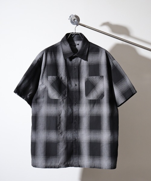 SUGGESTION(サジェッション)の「Recycled yarn ombre check short-sleeved shirt / リサイクル糸 オンブレチェック半袖シャツ unisex(シャツ/ブラウス・メンズ・チャコール/ホワイト/ブラウン/ブルー・M/L/LL)」の6枚目の写真