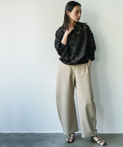 mili an deni(ミリアンデニ)の「イージーカーブパンツ(スラックス・レディース・ベージュ/ブラック/グレー・M)」の10枚目の写真