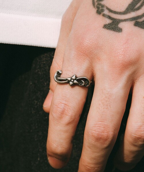 Subciety(サブサエティ)の「Basjoe ring(リング・メンズ・アンティークシルバー/アンティークゴールド・15号/17号/19号/21号)」の21枚目の写真