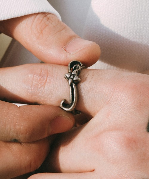 Subciety（サブサエティ）の「Basjoe ring（リング・メンズ・アンティークシルバー/アンティークゴールド・15号/17号/19号/21号）」の8枚目の写真