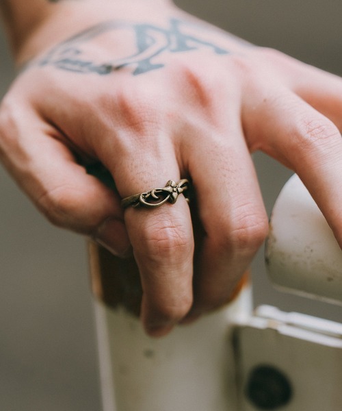 Subciety（サブサエティ）の「Basjoe ring（リング・メンズ・アンティークシルバー/アンティークゴールド・15号/17号/19号/21号）」の14枚目の写真