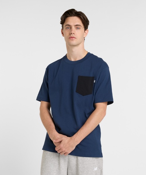 NEW BALANCE(ニューバランス)の「Athletics ポケットショートスリーブTシャツ(Tシャツ/カットソー・メンズ・ネイビー/ブラック・SMALL/XX-LARGE/X-LARGE/LARGE/MEDIUM)」の2枚目の写真