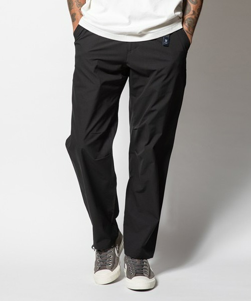ROARK REVIVAL(ロアークリバイバル)の「【ROARK】TRAVEL PANT ROAMFREE - RELAX(チノパンツ・メンズ・ブラック/グレー系その他/ネイビー/アーミー・MEDIUM/LARGE/X-LARGE)」の18枚目の写真