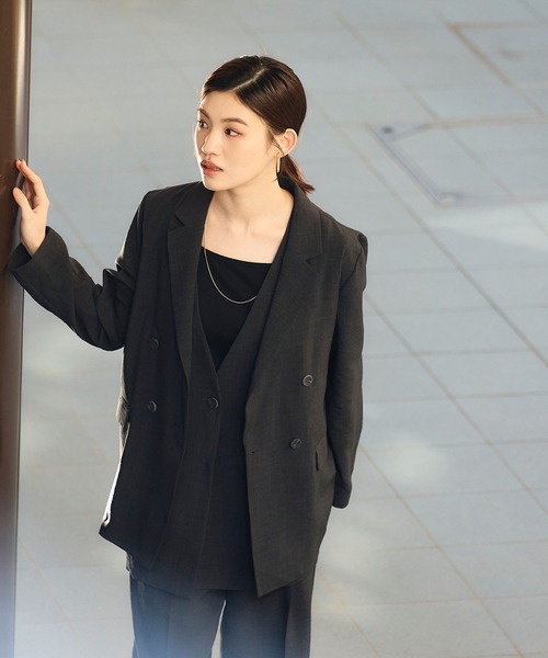 CROSS FUNCTION（クロスファンクション）の「《シワになりにくい》サマナチュラ リネンライクテーラードジャケット【CF/クロスファンクション】（テーラードジャケット・レディース・ライトベージュ/チャコールグレー/モカ・LL/L/M）」の4枚目の写真