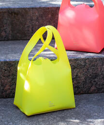 human woman(q[}E[})́THE ART OF CARRYING MARKETmini(g[gobO)