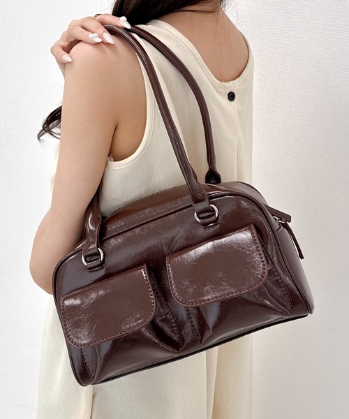 Mejoul（メジュール）の「フェイクレザー マルチポケットスクエアボストンバッグ（ショルダーバッグ・レディース・ブラウン/ホワイト/ブルー/ブラック・F）」の14枚目の写真