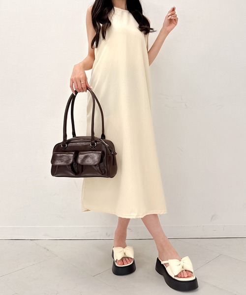 Mejoul（メジュール）の「フェイクレザー マルチポケットスクエアボストンバッグ（ショルダーバッグ・レディース・ブラウン/ホワイト/ブルー/ブラック・F）」の15枚目の写真