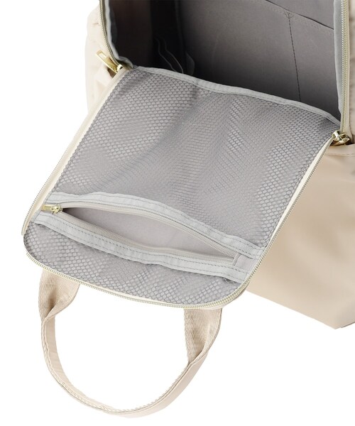 ITS'DEMO（イッツデモ）の「◆【旅行／キャリーオン／通勤】撥水10ポケリュック（バックパック/リュック・レディース・ブラック/アイボリー/ナチュラル・00）」の22枚目の写真