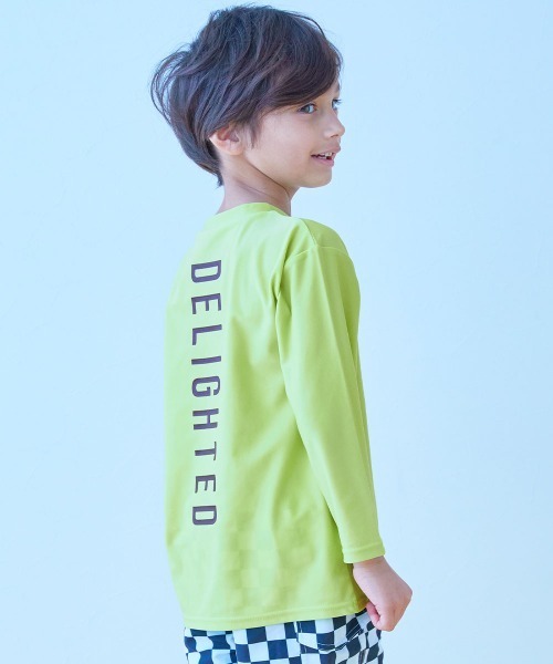 devirock（デビロック）の「UVカット Tシャツ型 長袖ラッシュガード（ラッシュガード・キッズ・ブラック系1/イエロー系1/グリーン系1/ホワイト系1/サックスブルー/ブルーグレー・160cm/150cm/140cm/130cm/120cm/110cm/100cm）」の6枚目の写真