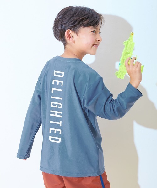 devirock（デビロック）の「UVカット Tシャツ型 長袖ラッシュガード（ラッシュガード・キッズ・ブラック系1/イエロー系1/グリーン系1/ホワイト系1/サックスブルー/ブルーグレー・160cm/150cm/140cm/130cm/120cm/110cm/100cm）」の3枚目の写真