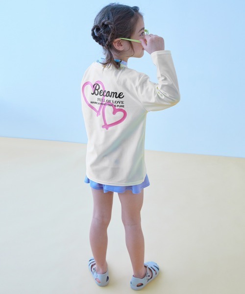 devirock（デビロック）の「UVカット Tシャツ型 長袖ラッシュガード（ラッシュガード・キッズ・ブラック系1/イエロー系1/グリーン系1/ホワイト系1/サックスブルー/ブルーグレー・160cm/150cm/140cm/130cm/120cm/110cm/100cm）」の8枚目の写真