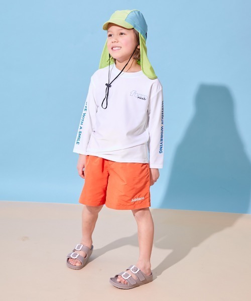 devirock（デビロック）の「UVカット Tシャツ型 長袖ラッシュガード（ラッシュガード・キッズ・ブラック系1/イエロー系1/グリーン系1/ホワイト系1/サックスブルー/ブルーグレー・160cm/150cm/140cm/130cm/120cm/110cm/100cm）」の21枚目の写真