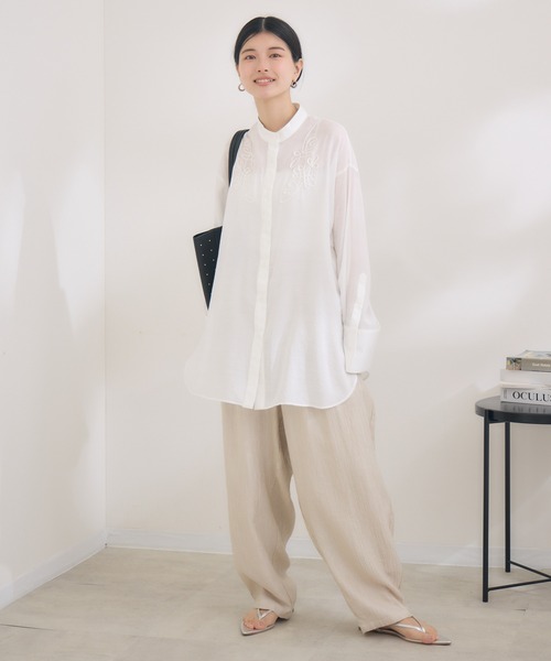 KATHARINE ROSS（キャサリンロス）の「【MARLON FIRENZE/マルロン】スタッズトート（トートバッグ・レディース・ブラック/ベージュ・MEDIUM）」の11枚目の写真