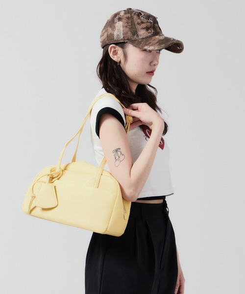 Chick(チック)の「Mini Boston Bag / ミニボストンバッグ(ハンドバッグ・レディース・ブラック/ブラウン/ホワイト/ブルー/イエロー・FREE)」の5枚目の写真