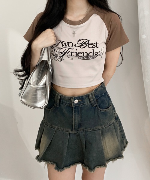 lilful（リルフル）の「配色デザイン フロントプリント ラグランクロップドTシャツ（Tシャツ/カットソー・レディース・ブルー/ピンク/グレー/ベージュ・M/S）」の7枚目の写真