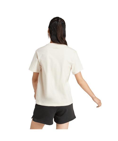 adidas(アディダス)の「アディダス adidas ラウンジ サンダルグラフィック 半袖Tシャツ(Tシャツ/カットソー・レディース・ベビーピンク/ライトベージュ・S/M/L/XL)」の4枚目の写真
