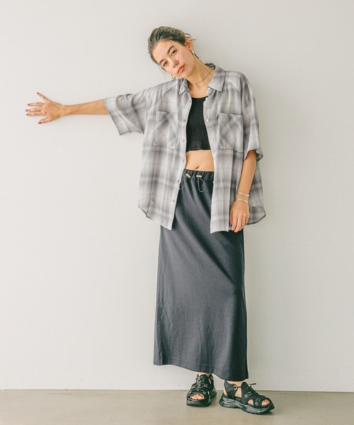 BAYFLOW（ベイフロー）の「[脚のラインを拾わない♪ストレッチ性抜群]クールタッチダンボールスカート（スカート・レディース・レッド/ブラック/グレー・FREE）」の7枚目の写真