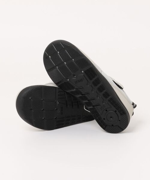 LOWRYS FARM（ローリーズファーム）の「ＩＦＭＥスニーカーサンダル　318529（サンダル・キッズ・ブラック/ベージュ・22cm/20cm/21cm/23cm/24cm）」の3枚目の写真