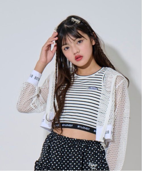 by LOVEiT（バイラビット）の「長袖メッシュパーカー（パーカー・キッズ・オフホワイト/ブラック/カラフル・160cm/150cm/140cm/120cm/130cm）」の2枚目の写真