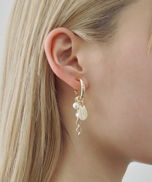 GOLDY(ゴールディ)の「コイン プレート チャーム パール イヤリング(イヤリング・レディース・ゴールド/シルバー×ゴールド/シルバー・FREE)」の8枚目の写真