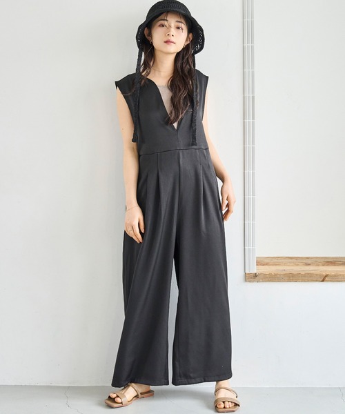 mil（ミル）の「深Vキーネック オールインワン（サロペット