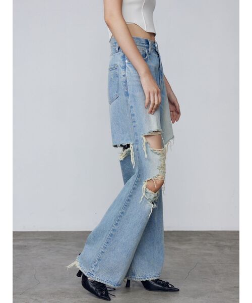 EMODA（エモダ）の「ボールドリップドルーズジーンズ（デニムパンツ・レディース・ブラック/ライトブルー・SMALL/MEDIUM）」の4枚目の写真