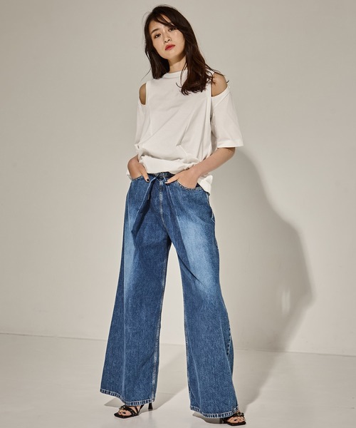 CINOH（チノ）の「【CINOH/チノ】《STUDIOUS別注》CUT OUT T-SHIRT/カットアウトTシャツ（Tシャツ/カットソー・レディース・ブラック/ホワイト・FREE）」の13枚目の写真