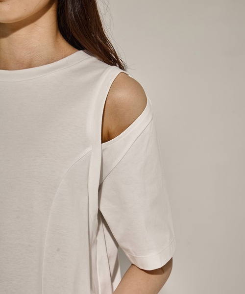 CINOH（チノ）の「【CINOH/チノ】《STUDIOUS別注》CUT OUT T-SHIRT/カットアウトTシャツ（Tシャツ/カットソー・レディース・ブラック/ホワイト・FREE）」の18枚目の写真