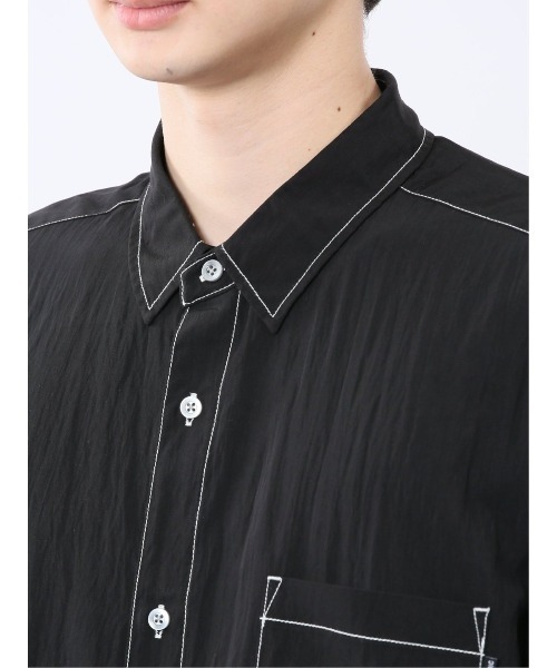 m.f.editorial（エムエフエディトリアル）の「【ストレッチ ウォッシャブル】m.f.エディトリアル メンズ タスランステッチ レギュラーカラー半袖シャツ（シャツ/ブラウス・メンズ・グレー/ブラック・MEDIUM/LARGE）」の9枚目の写真