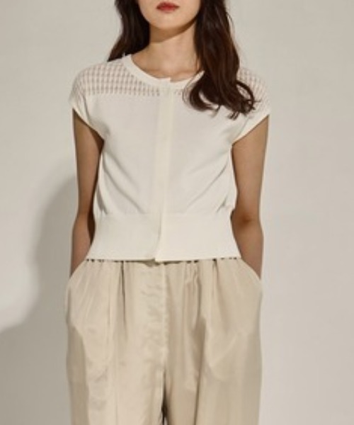 WRAPINKNOT（ラッピンノット）の「【WRAPINKNOTラッピンノット】《STUDIOUS別注》lace nosleeve cardigan/レースノースリーブカーディガン（カーディガン/ボレロ・レディース・レッド/オフホワイト/ブラック・FREE）」の12枚目の写真