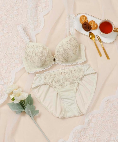セール】プティブーケ3/4カップブラ＆ショーツ（ブラ&ショーツ