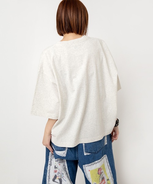 RNA（アールエヌエー）の「M2533 ビッグパッチＴ（Tシャツ/カットソー・レディース・アッシュグレー/ブラック/パープル・MEDIUM）」の16枚目の写真