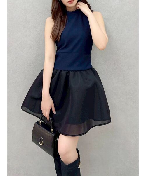 dazzlin(ダズリン)の「ローライズボンディングワンピース(ワンピース・レディース・アイボリー/ネイビー/ブラウン・SMALL/MEDIUM)」の12枚目の写真