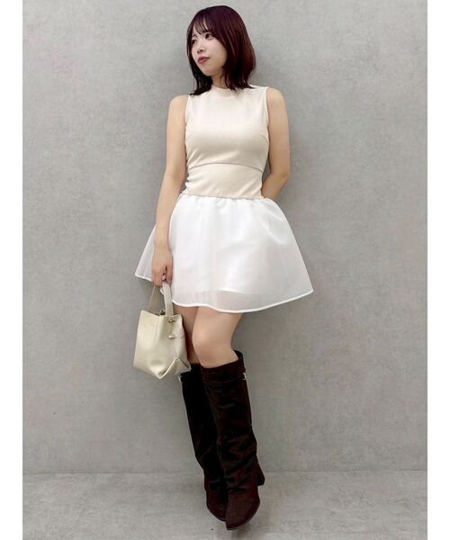 dazzlin(ダズリン)の「ローライズボンディングワンピース(ワンピース・レディース・アイボリー/ネイビー/ブラウン・SMALL/MEDIUM)」の18枚目の写真