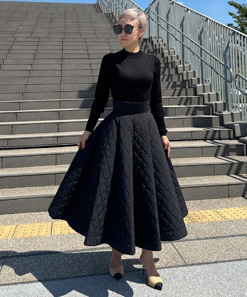 JENNE(ジェンヌ)の「機能中綿キルティングスカート(スカート・レディース・ブラック/ネイビー/ホワイト・SMALL/MEDIUM/LARGE)」の15枚目の写真