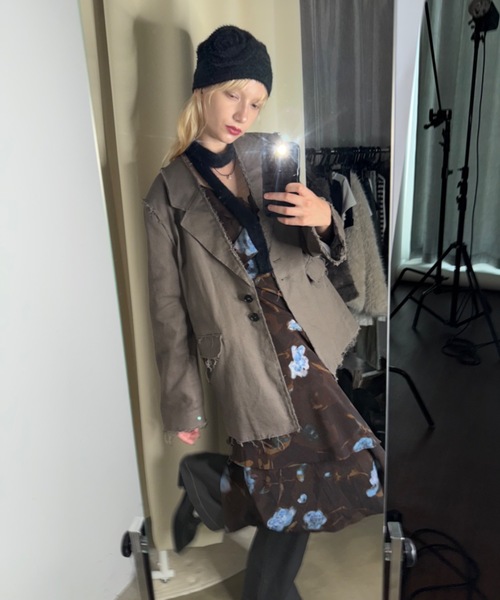 SHAGGIE(シャギー)の「フラワープリントラッフルロングワンピース(ワンピース・レディース・ブラウン・SMALL/MEDIUM)」の10枚目の写真