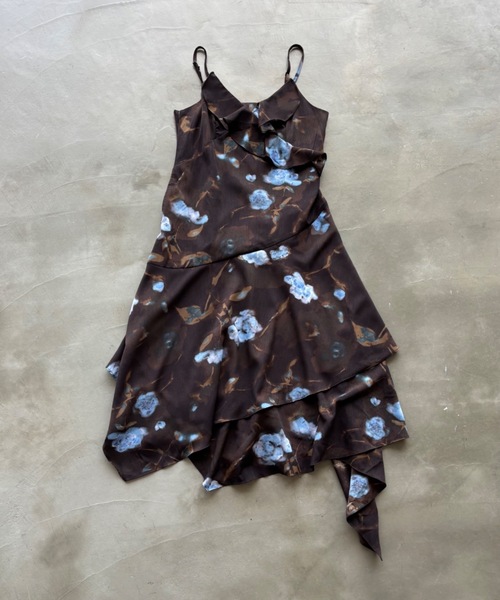 SHAGGIE(シャギー)の「フラワープリントラッフルロングワンピース(ワンピース・レディース・ブラウン・SMALL/MEDIUM)」の14枚目の写真