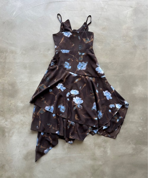 SHAGGIE(シャギー)の「フラワープリントラッフルロングワンピース(ワンピース・レディース・ブラウン・SMALL/MEDIUM)」の15枚目の写真
